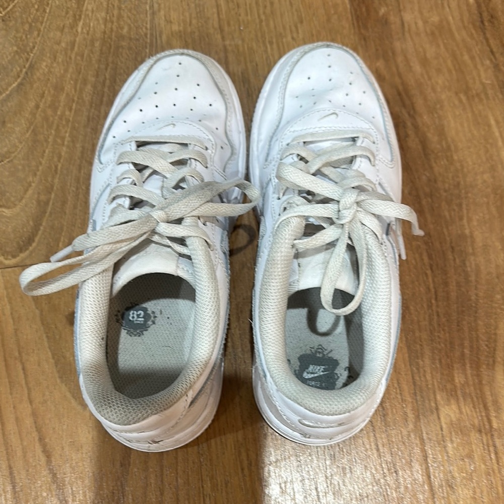 Nike White Sneakers Minimalist Low-Top Air Forces